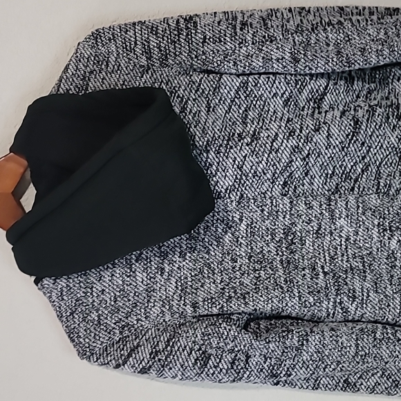 Madden NYC Black & White Zip Up Mid Length Hooded Jacket Sz. S - Picture 8 of 9